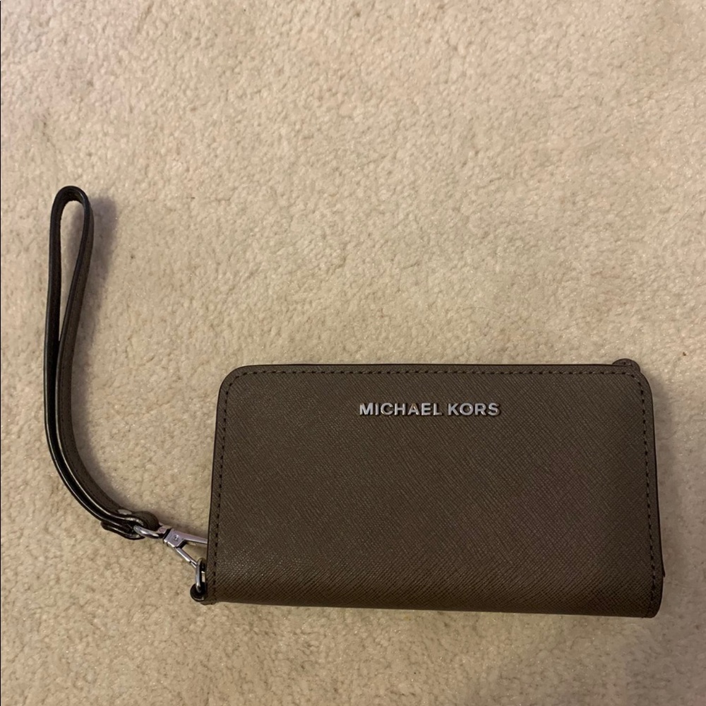 Michael Kors Wristlet